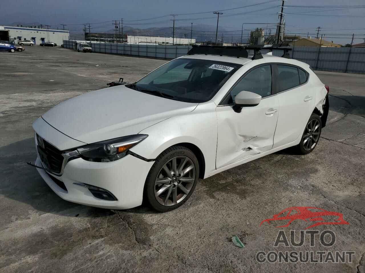 MAZDA 3 2018 - 3MZBN1M34JM169003