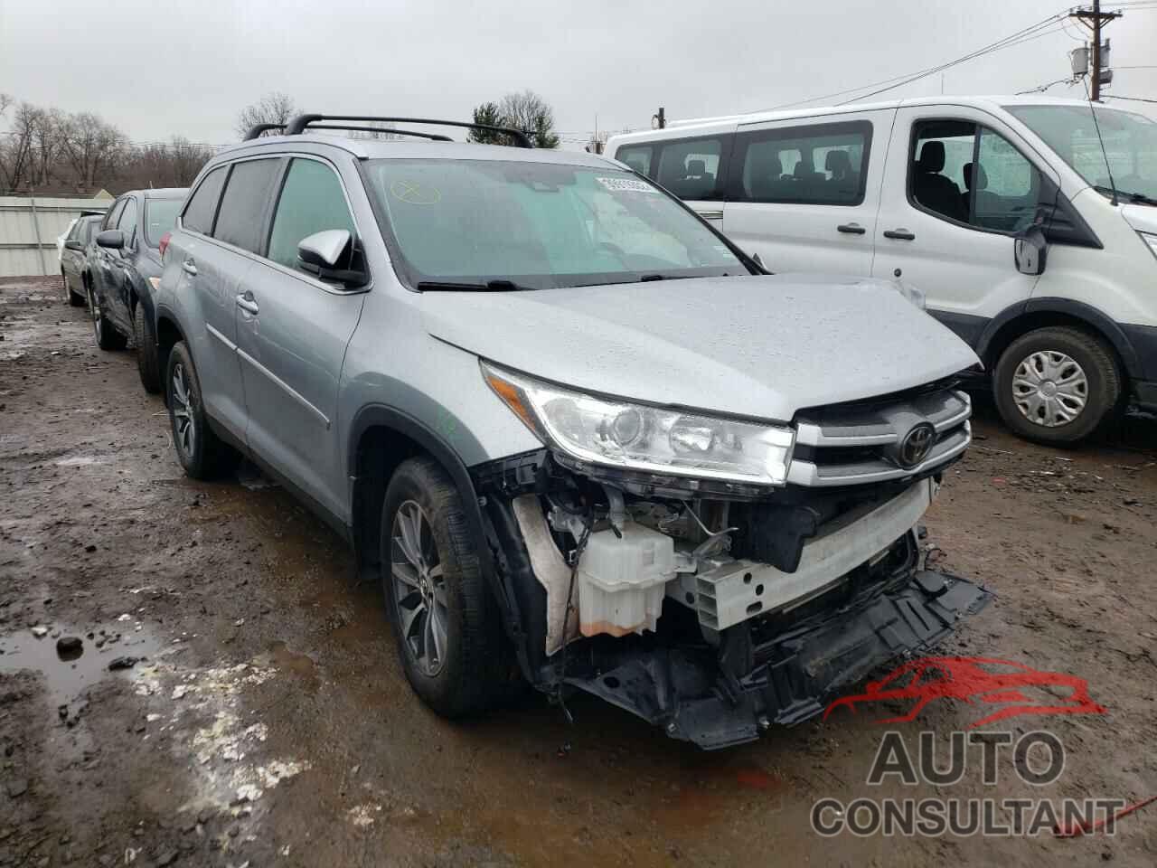TOYOTA HIGHLANDER 2019 - 5TDJZRFH1KS921073