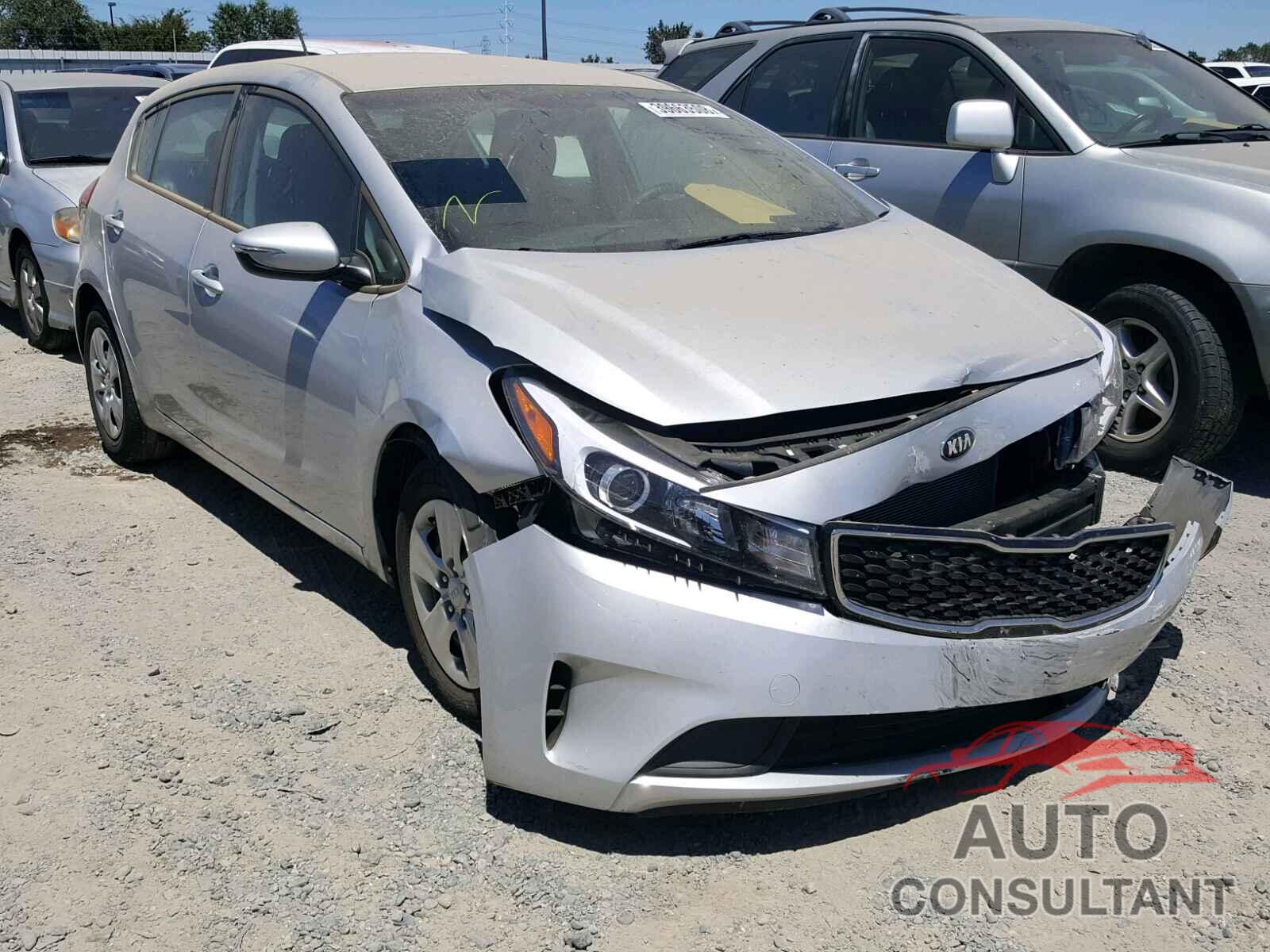 KIA FORTE 2017 - KNAFK5A83H5676573