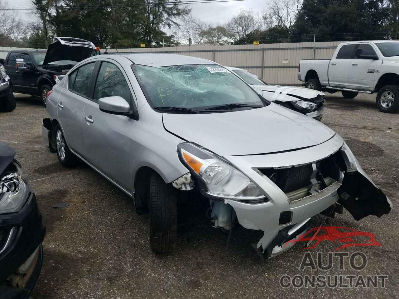 NISSAN VERSA 2018 - 3N1CN7AP9JL808874