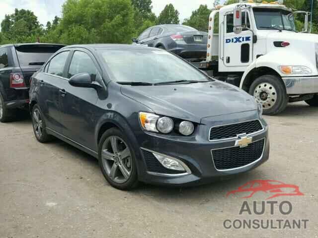 CHEVROLET SONIC 2015 - 1G1JG5SB2F4209911