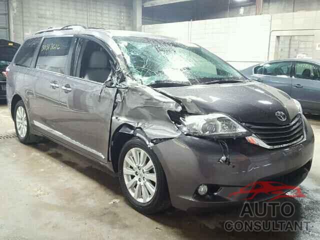 TOYOTA SIENNA 2015 - 5TDDK3DC9FS119804