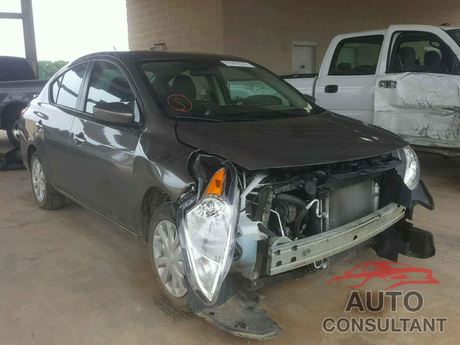 NISSAN VERSA 2016 - 3N1CN7APXGL817043
