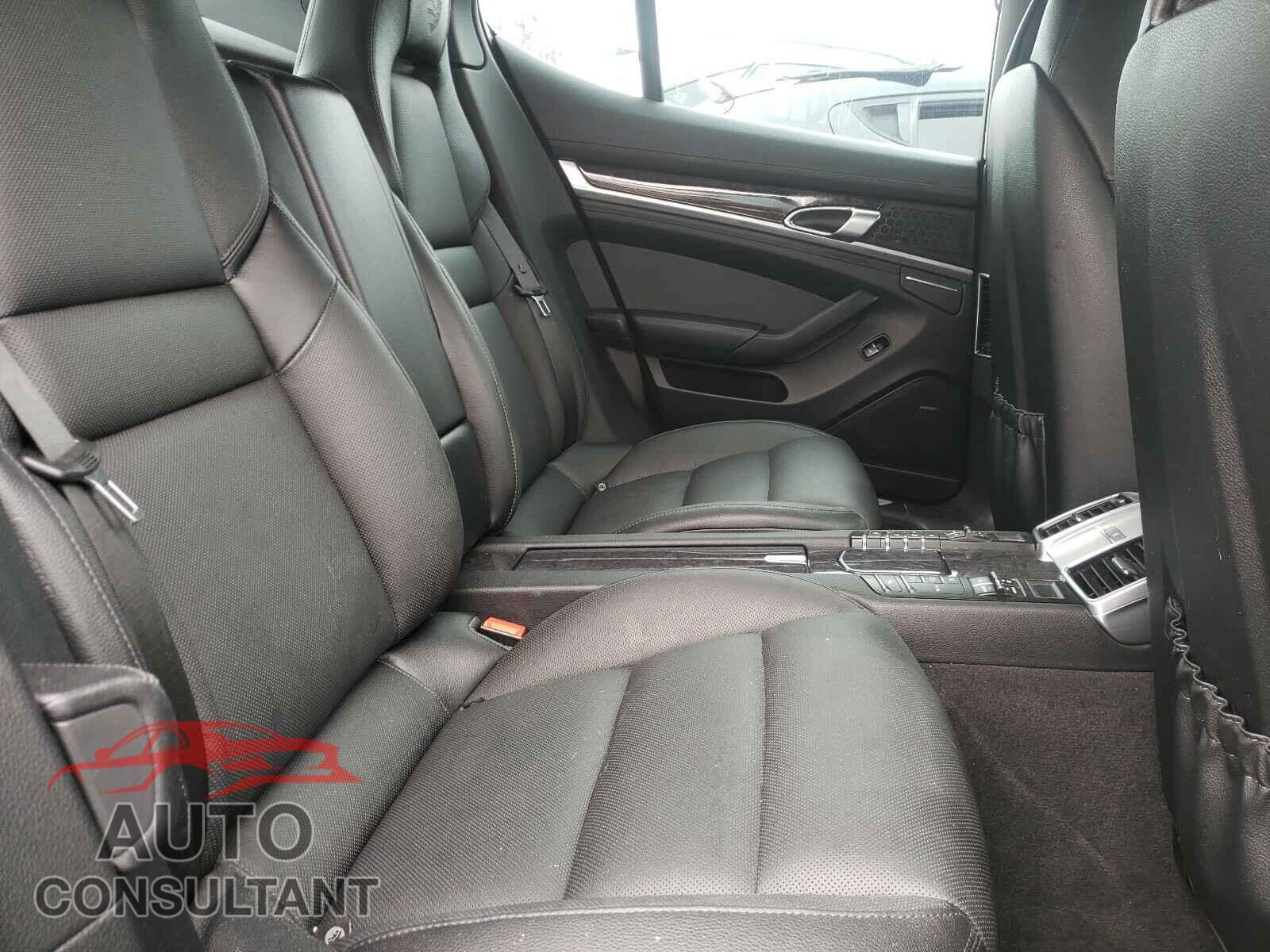 PORSCHE PANAMERA 2016 - WP0AA2A72GL007565