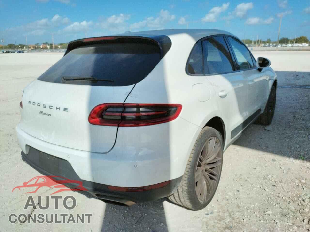 PORSCHE MACAN 2017 - WP1AA2A54HLB04930