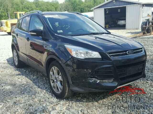 FORD ESCAPE 2015 - 1FMCU9J92FUC29330