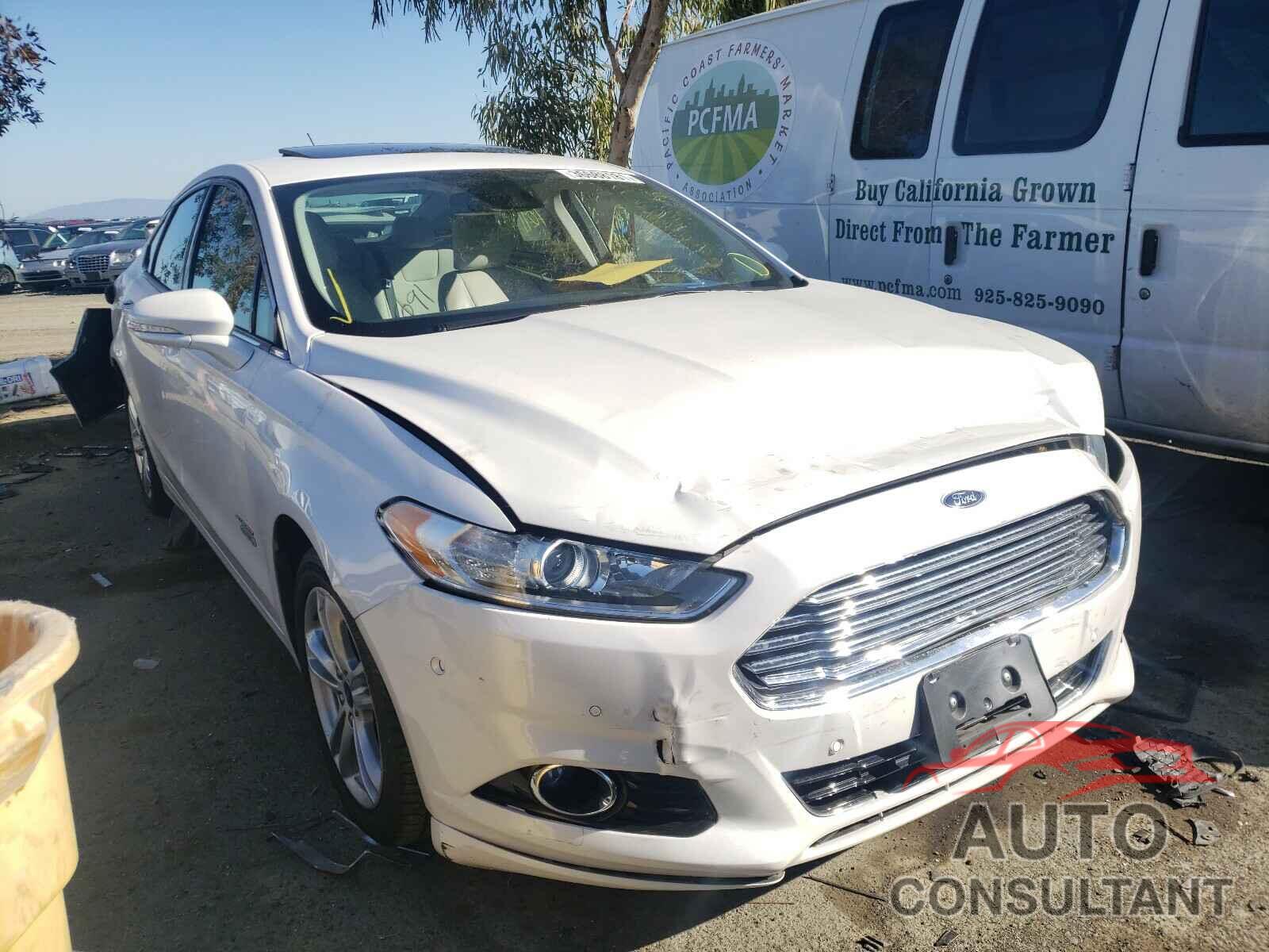 FORD FUSION 2016 - 3FA6P0SU8GR229659