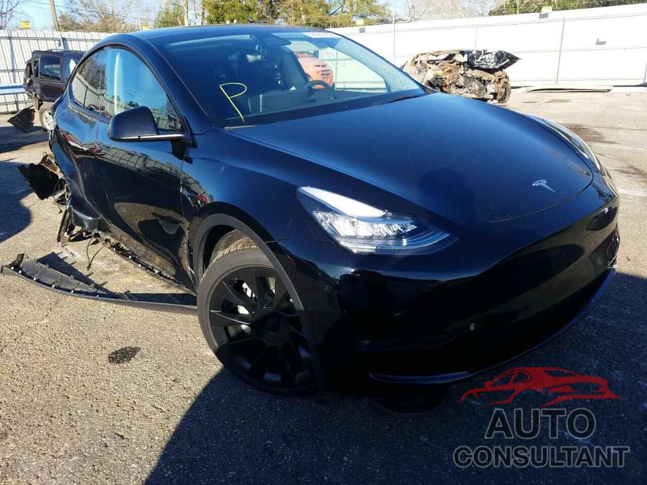 TESLA MODEL Y 2021 - 5YJYGDEE0MF193901