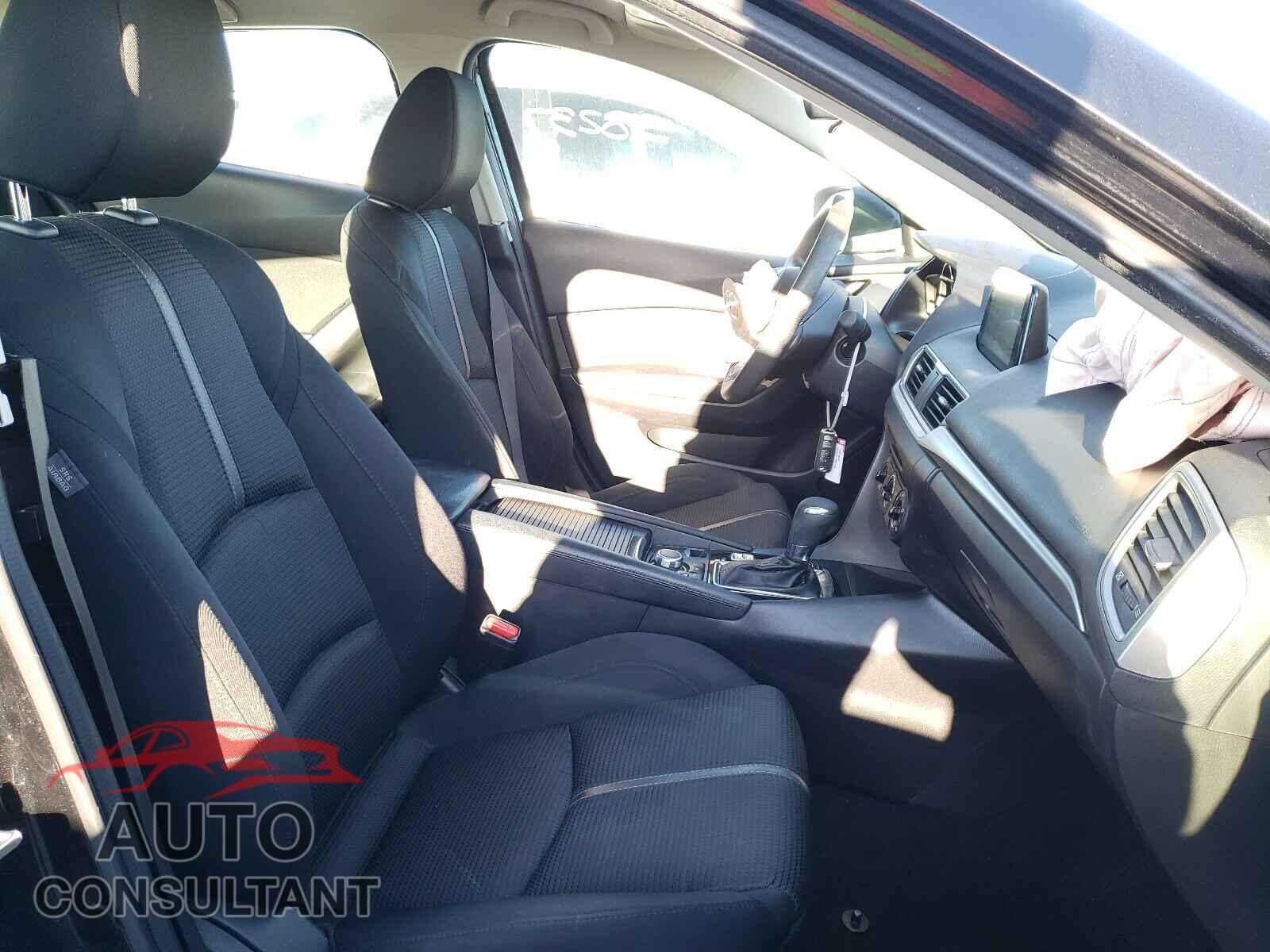 MAZDA 3 2017 - 3MZBN1U72HM114482