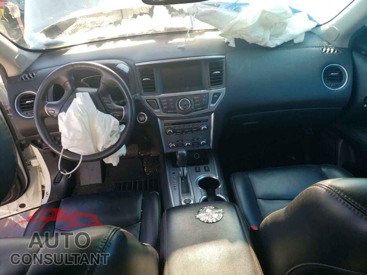 NISSAN PATHFINDER 2017 - 5N1DR2MM5HC628688