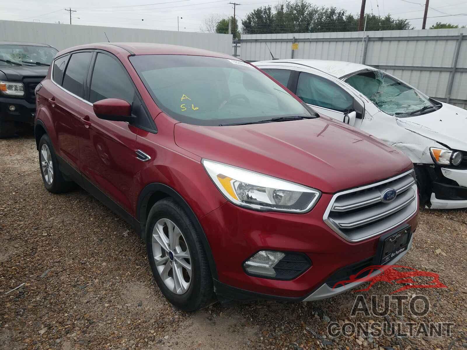 FORD ESCAPE 2017 - 1FMCU0GD8HUB21434