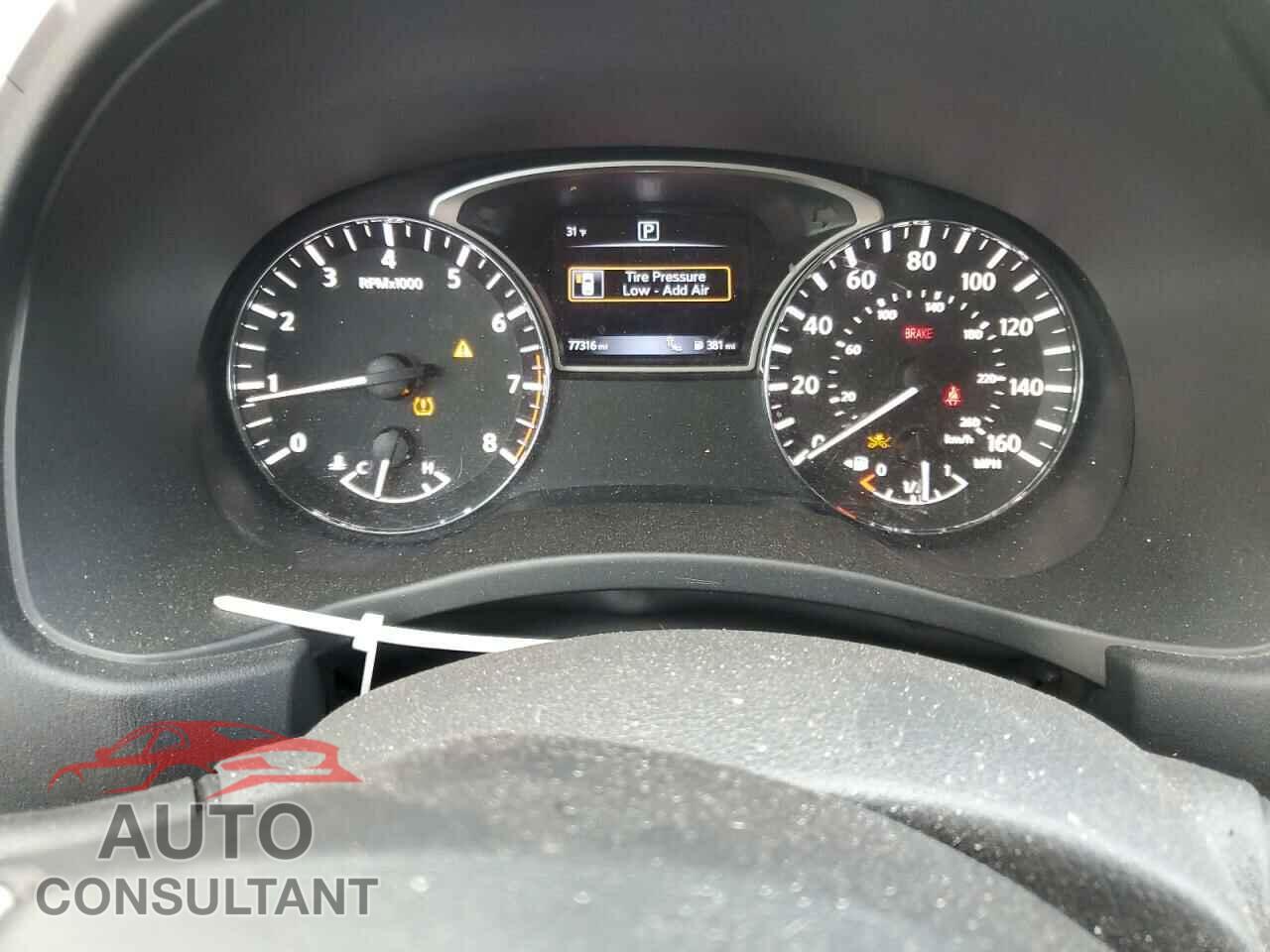 NISSAN PATHFINDER 2019 - 5N1DR2MN6KC625234