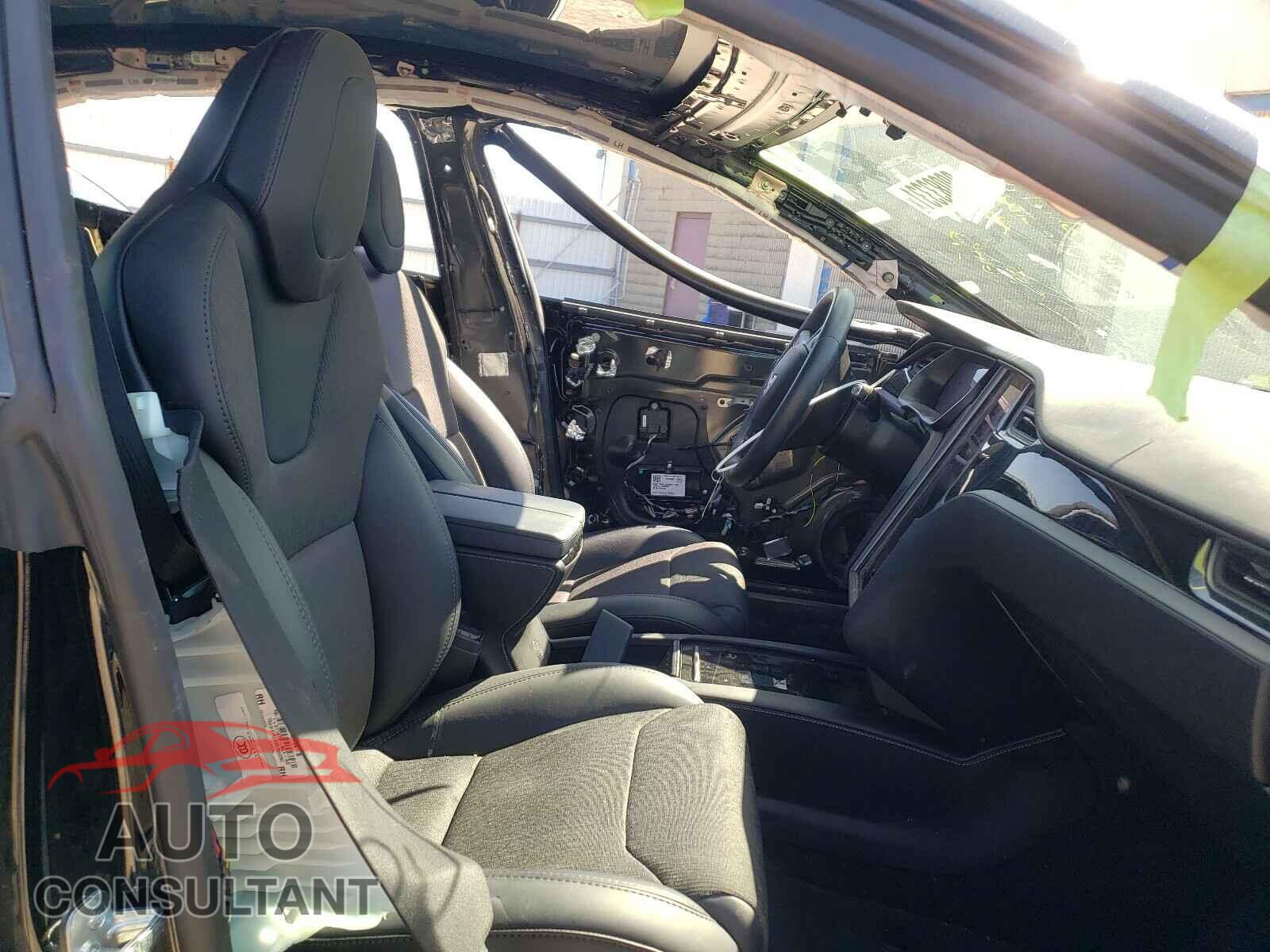 TESLA MODEL S 2018 - 5YJSA1E22JF294865