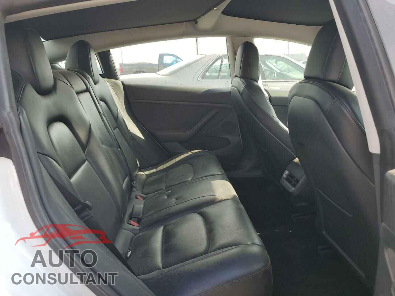 TESLA MODEL 3 2021 - 5YJ3E1EA0MF092756