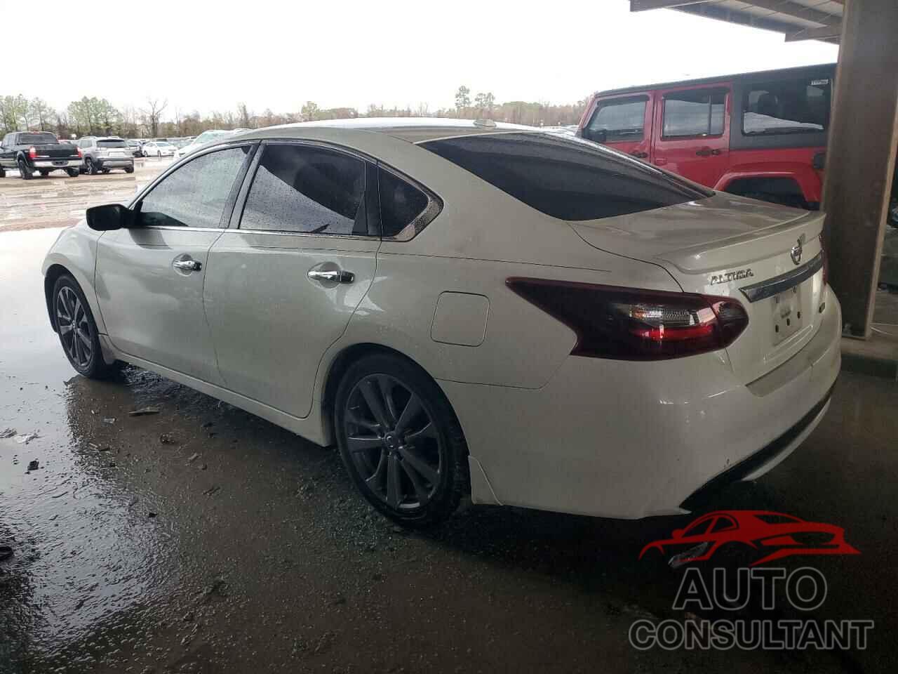 NISSAN ALTIMA 2018 - 1N4AL3AP8JC155572