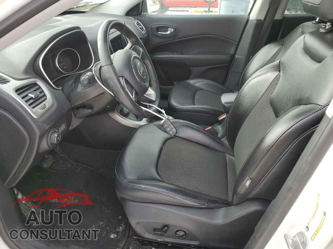 JEEP COMPASS 2017 - 3C4NJDBB1HT597327