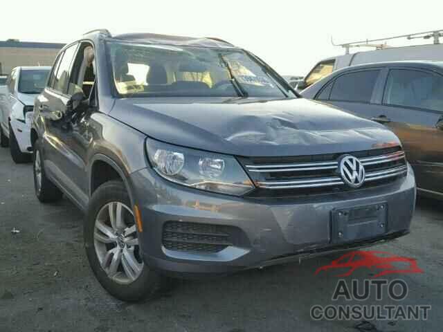 VOLKSWAGEN TIGUAN 2015 - WVGAV7AX5FW549639