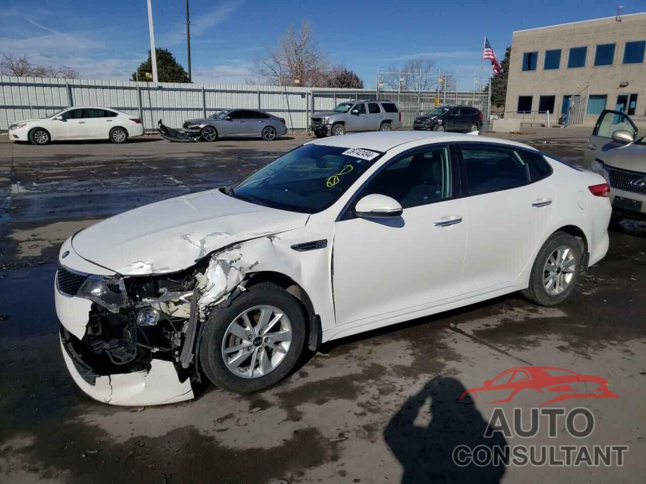 KIA OPTIMA 2018 - KNAGT4L30J5206097