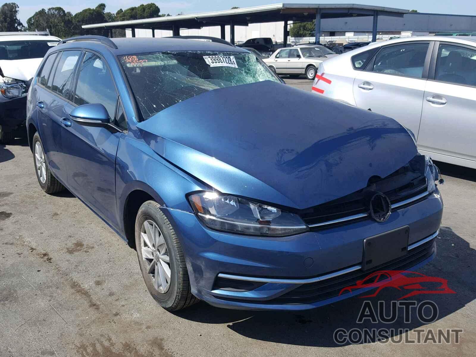 VOLKSWAGEN GOLF 2018 - 3VWD17AUXJM759064