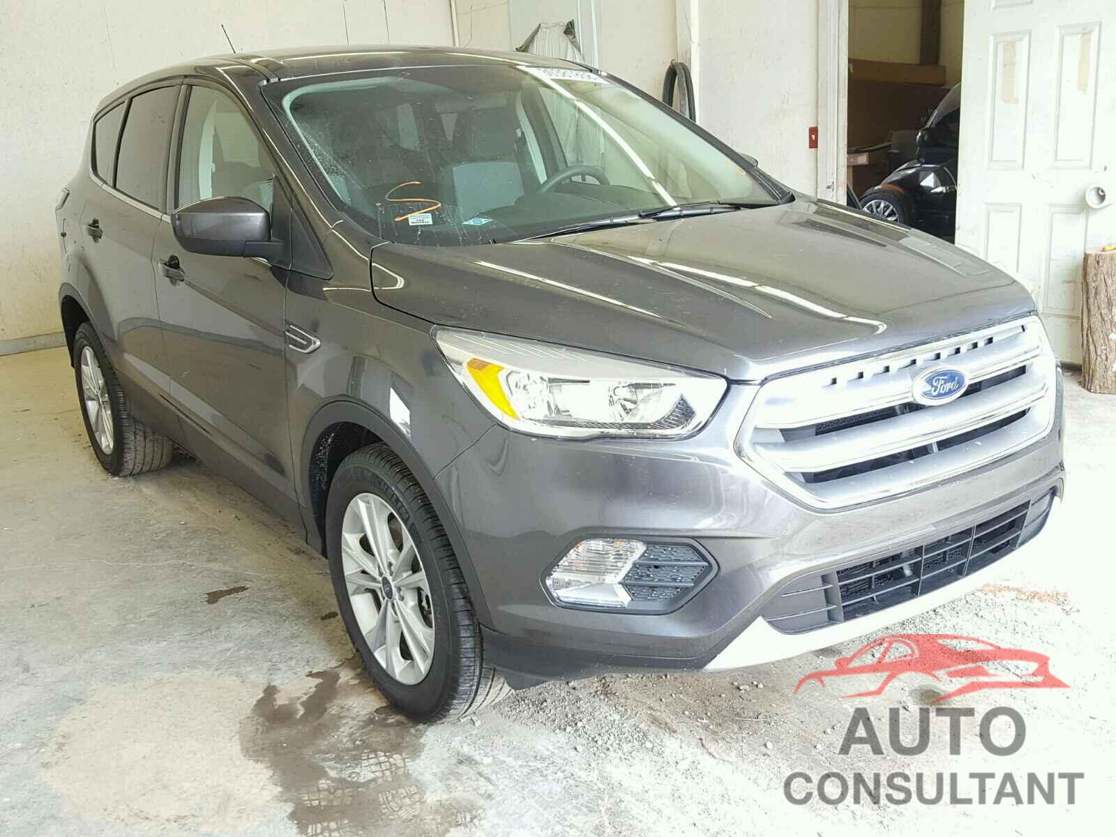 FORD ESCAPE 2017 - 1FMCU9GD6HUA12197