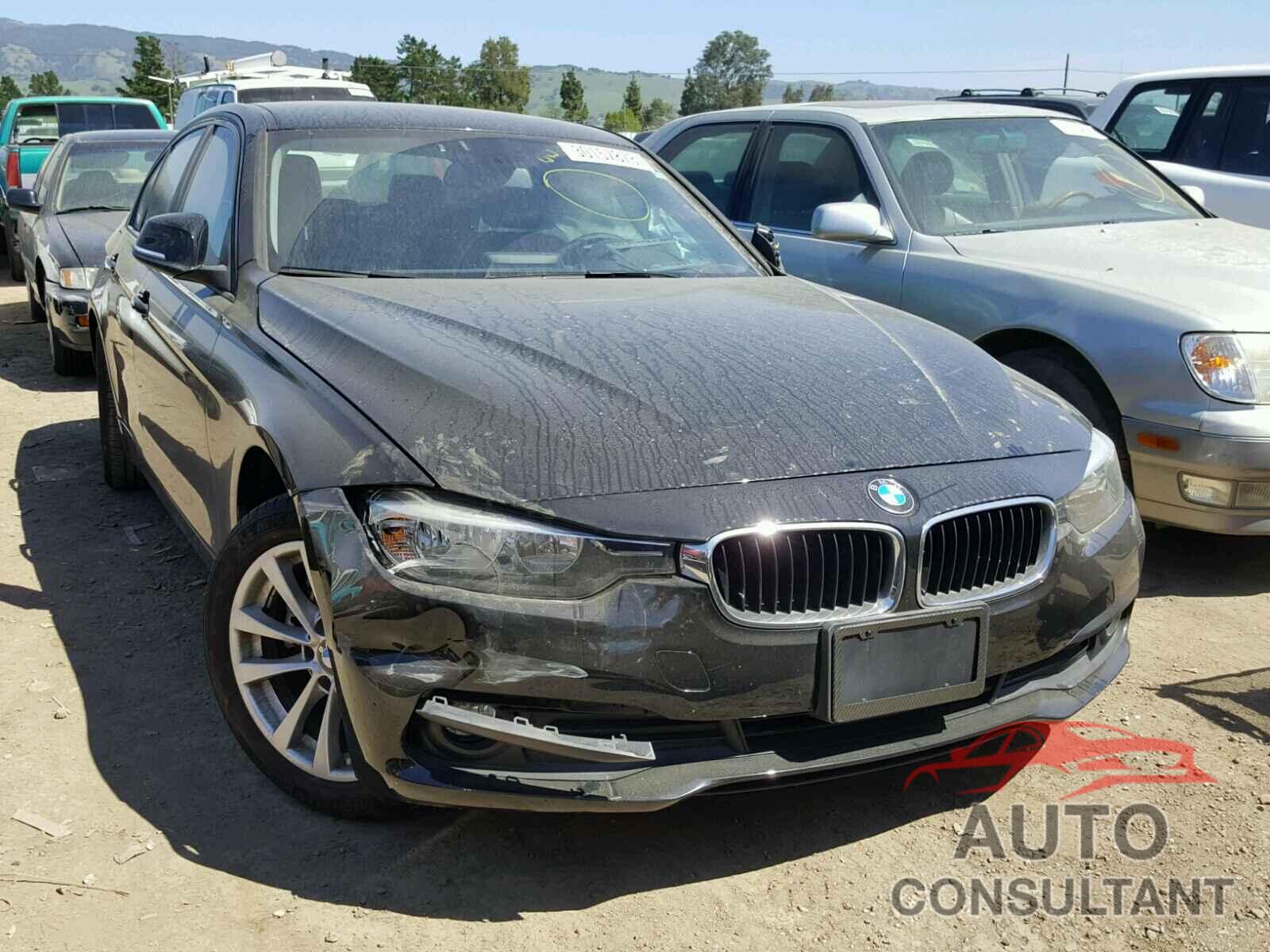 BMW 3 SERIES 2017 - WBA8A9C56HK619842