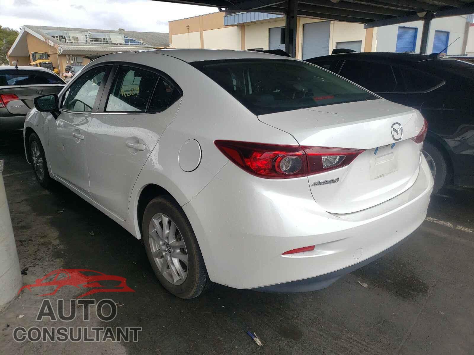 MAZDA 3 2017 - 3MZBN1U71HM107832