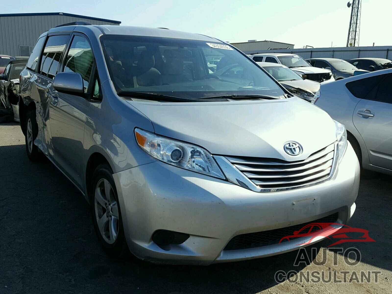 TOYOTA SIENNA 2015 - 5TDKK3DC2FS603711