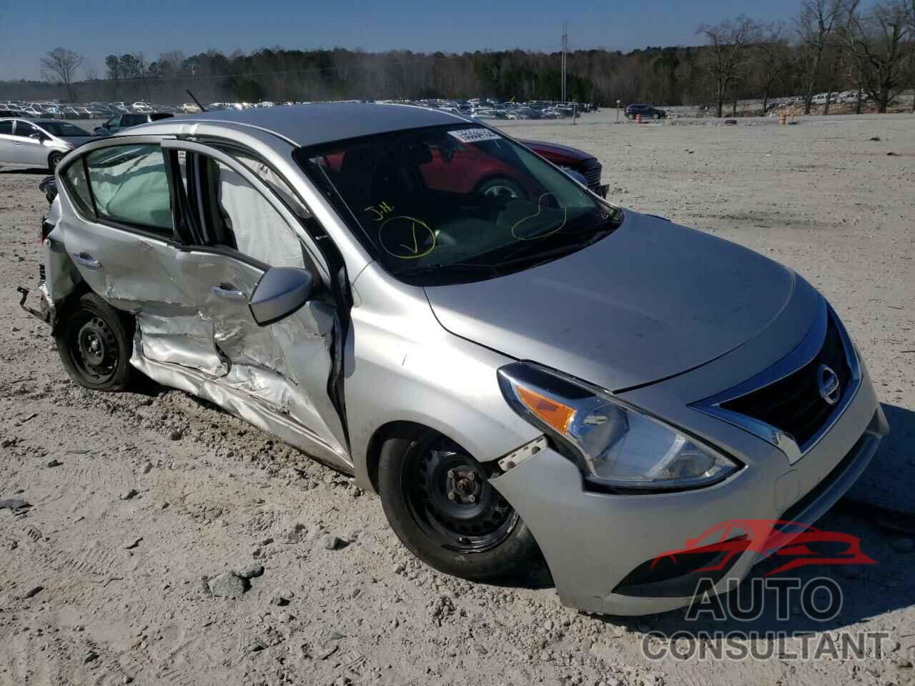 NISSAN VERSA 2018 - 3N1CN7AP0JK413424