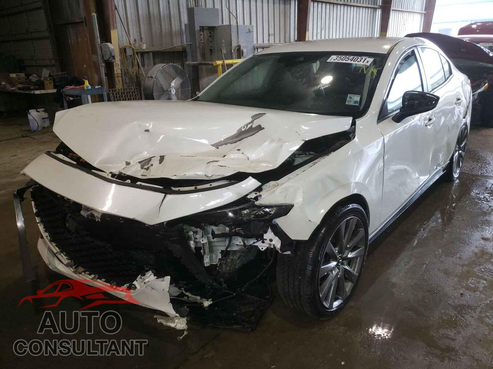 MAZDA 3 2019 - JM1BPACL0K1109877