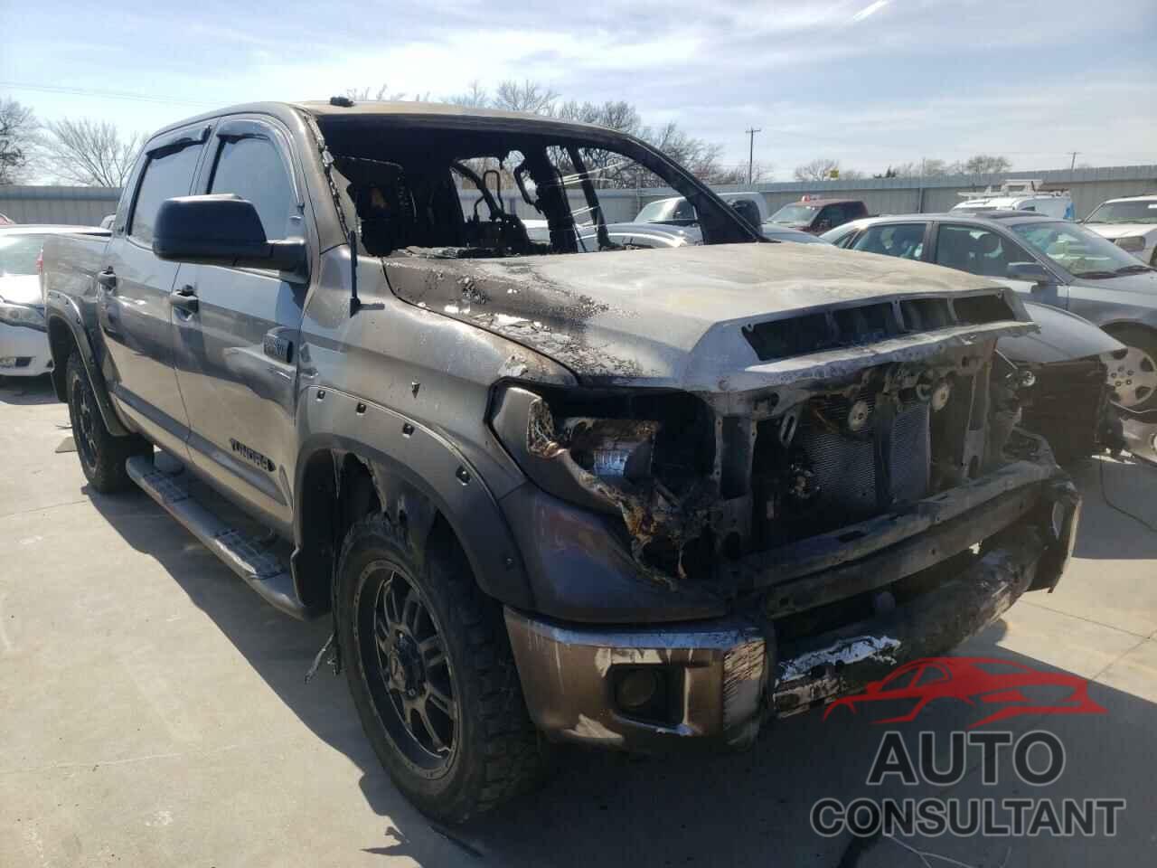 TOYOTA TUNDRA 2017 - 5TFEW5F14HX213988