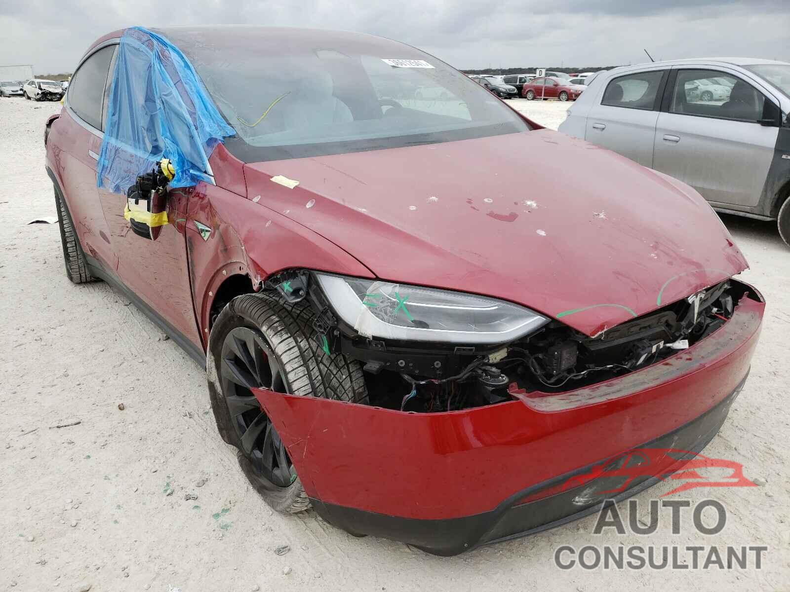 TESLA MODEL X 2018 - 5YJXCBE40JF105220