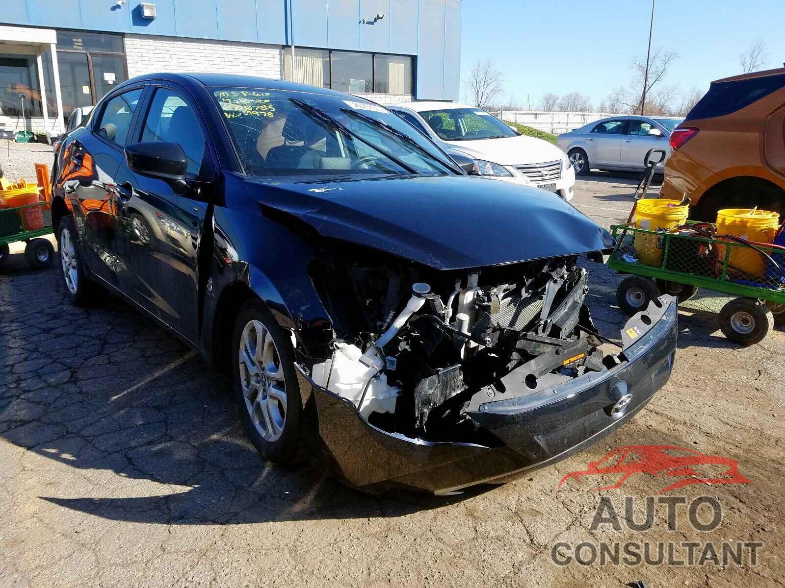 TOYOTA YARIS 2017 - 3MYDLBYV5HY149978