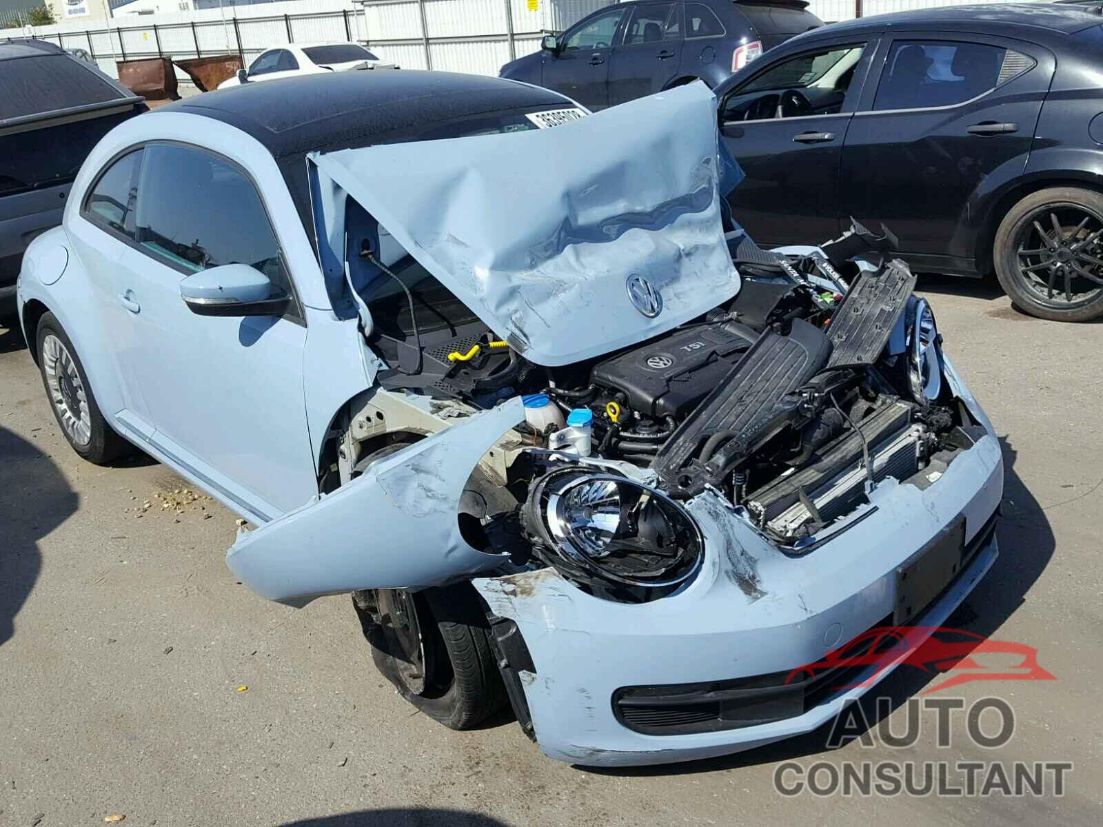 VOLKSWAGEN BEETLE 2015 - 3VWJ17AT7FM634623