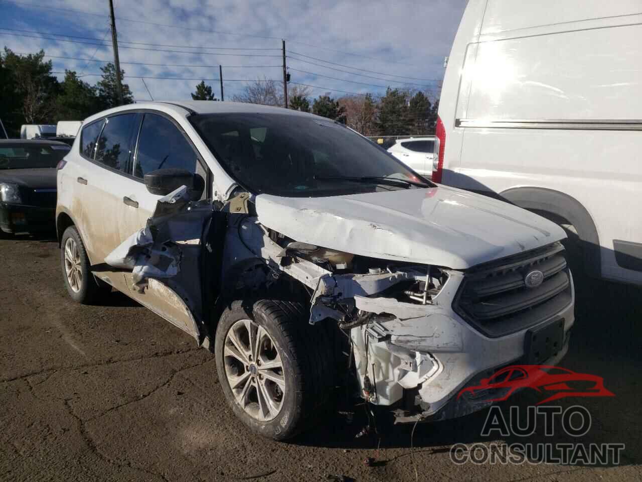 FORD ESCAPE 2017 - 1FMCU0F78HUD21354