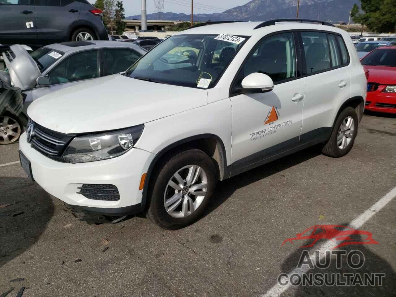 VOLKSWAGEN TIGUAN 2017 - WVGBV7AX6HK002037