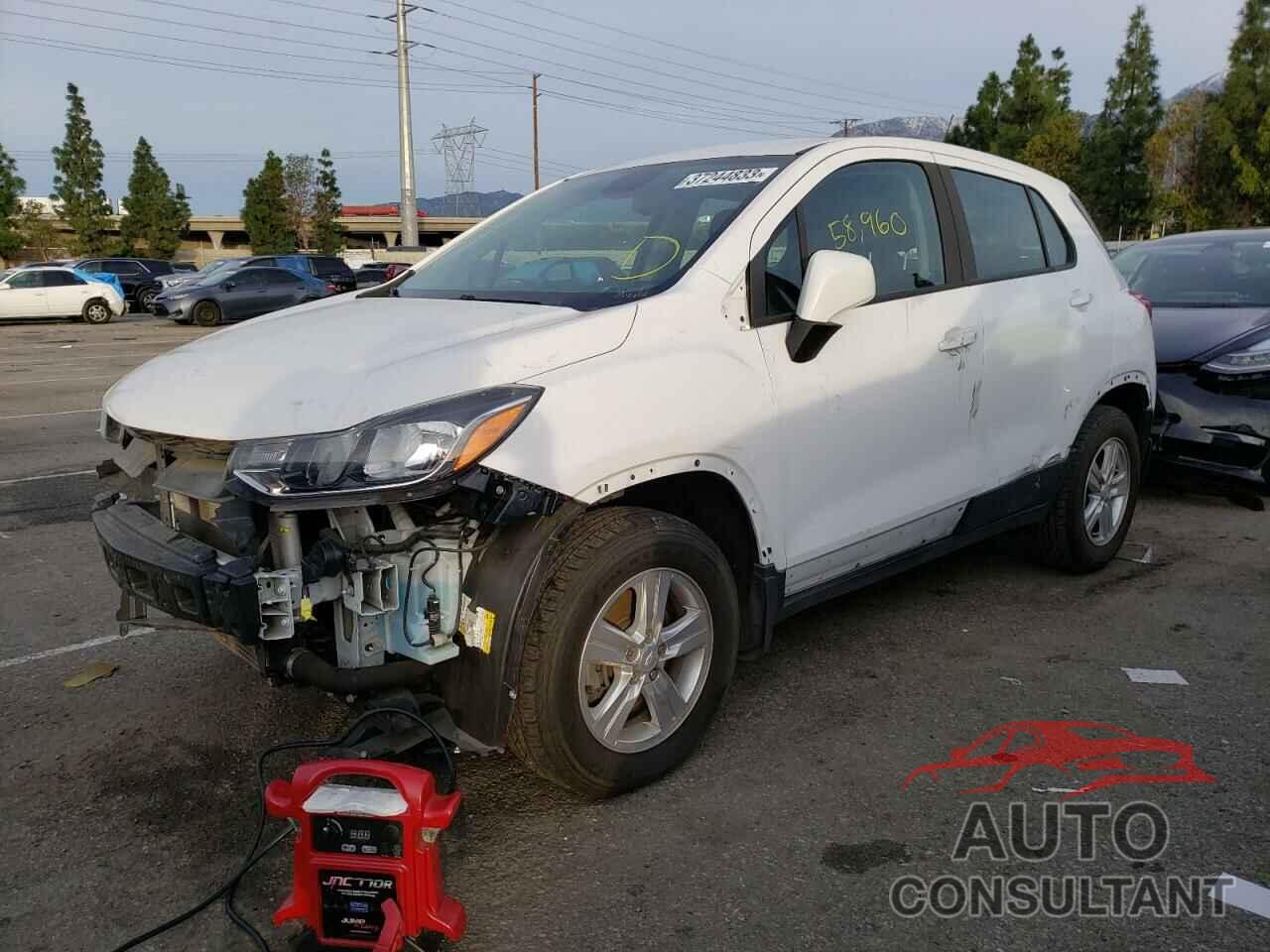 CHEVROLET TRAX 2018 - 3GNCJNSB8JL385146