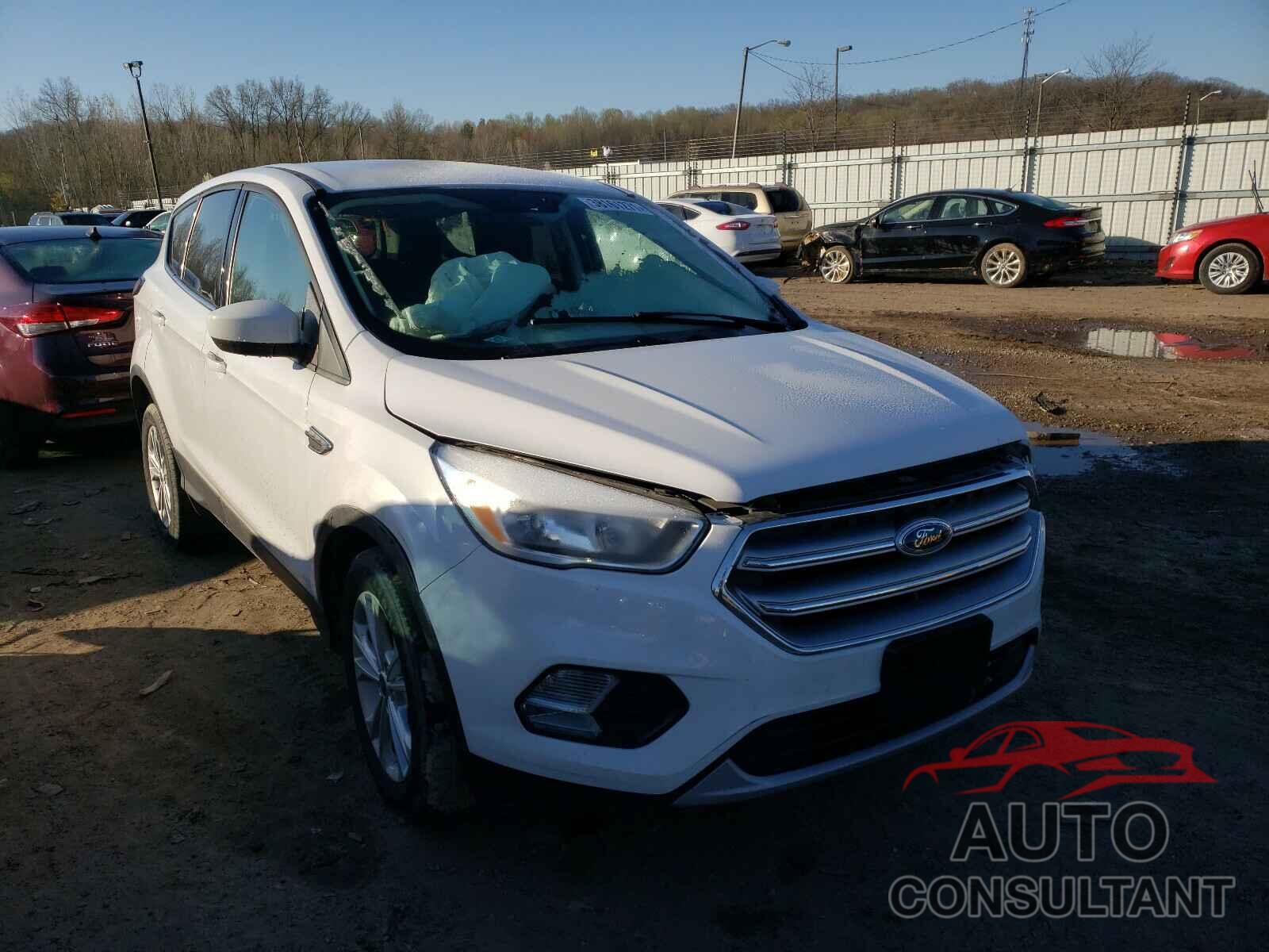 FORD ESCAPE 2017 - 1FMCU0GD1HUE38665