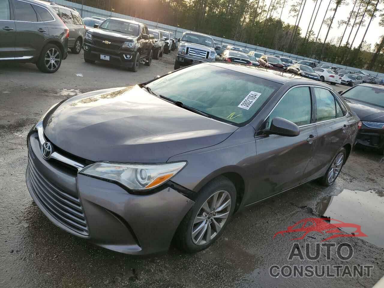 TOYOTA CAMRY 2015 - 4T1BF1FK0FU049170