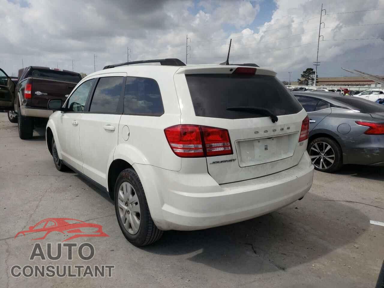 DODGE JOURNEY 2018 - 3C4PDCAB3JT520010