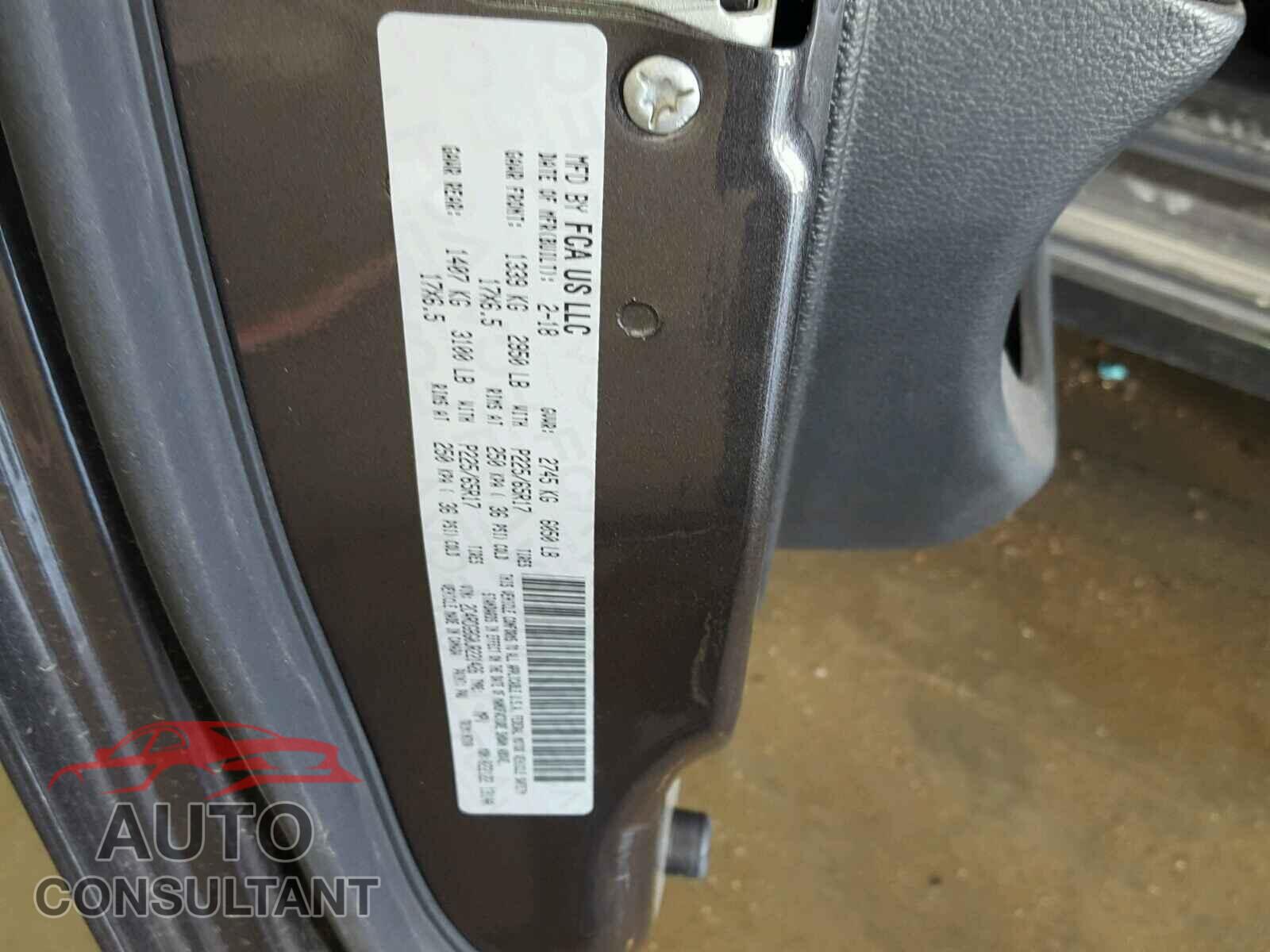 DODGE CARAVAN 2018 - 2C4RDGBG0JR221426