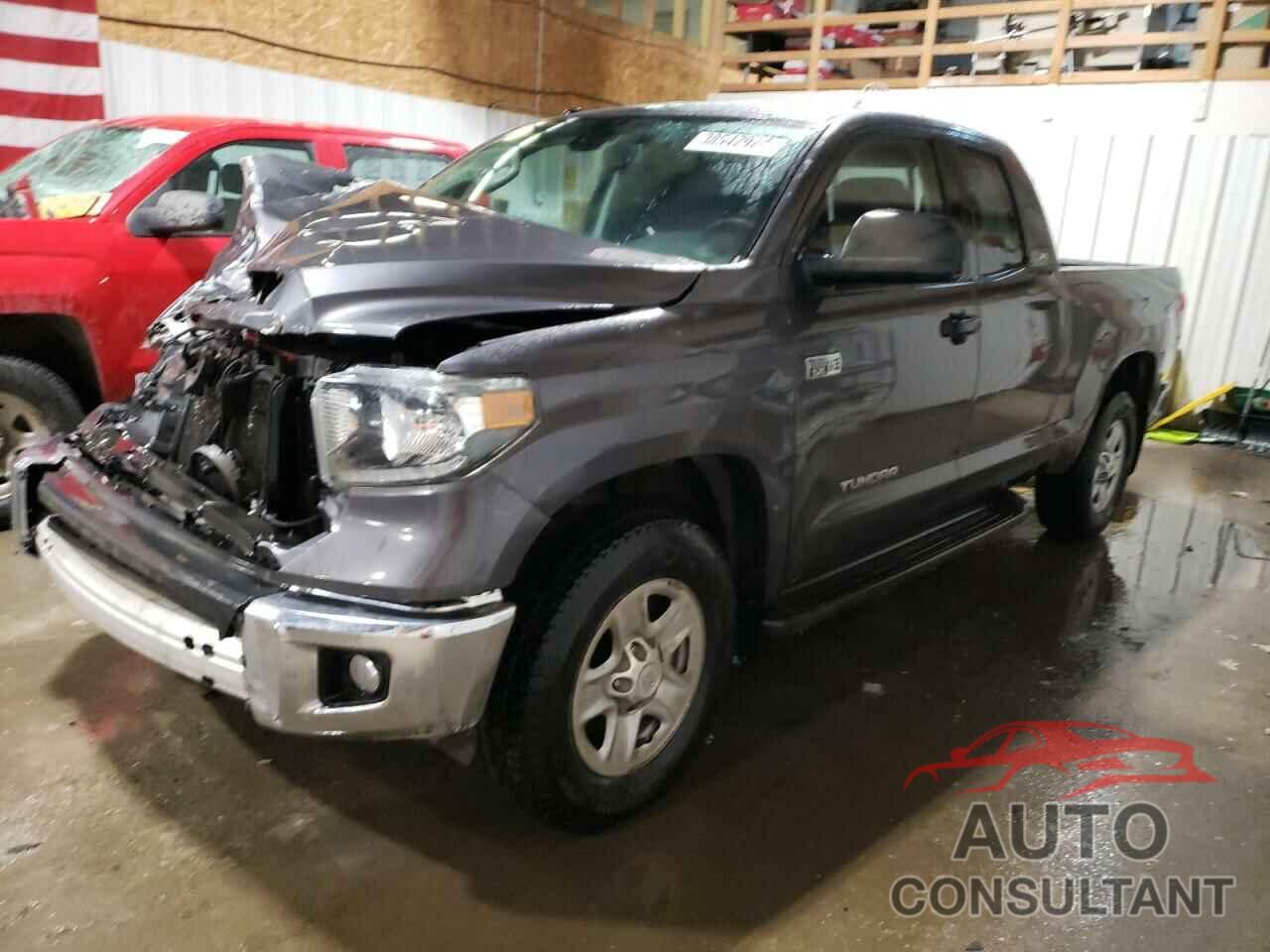 TOYOTA TUNDRA 2019 - 5TFUY5F16KX805020