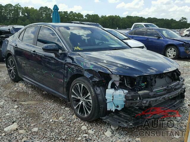 TOYOTA CAMRY 2018 - 4T1B11HK2JU555023