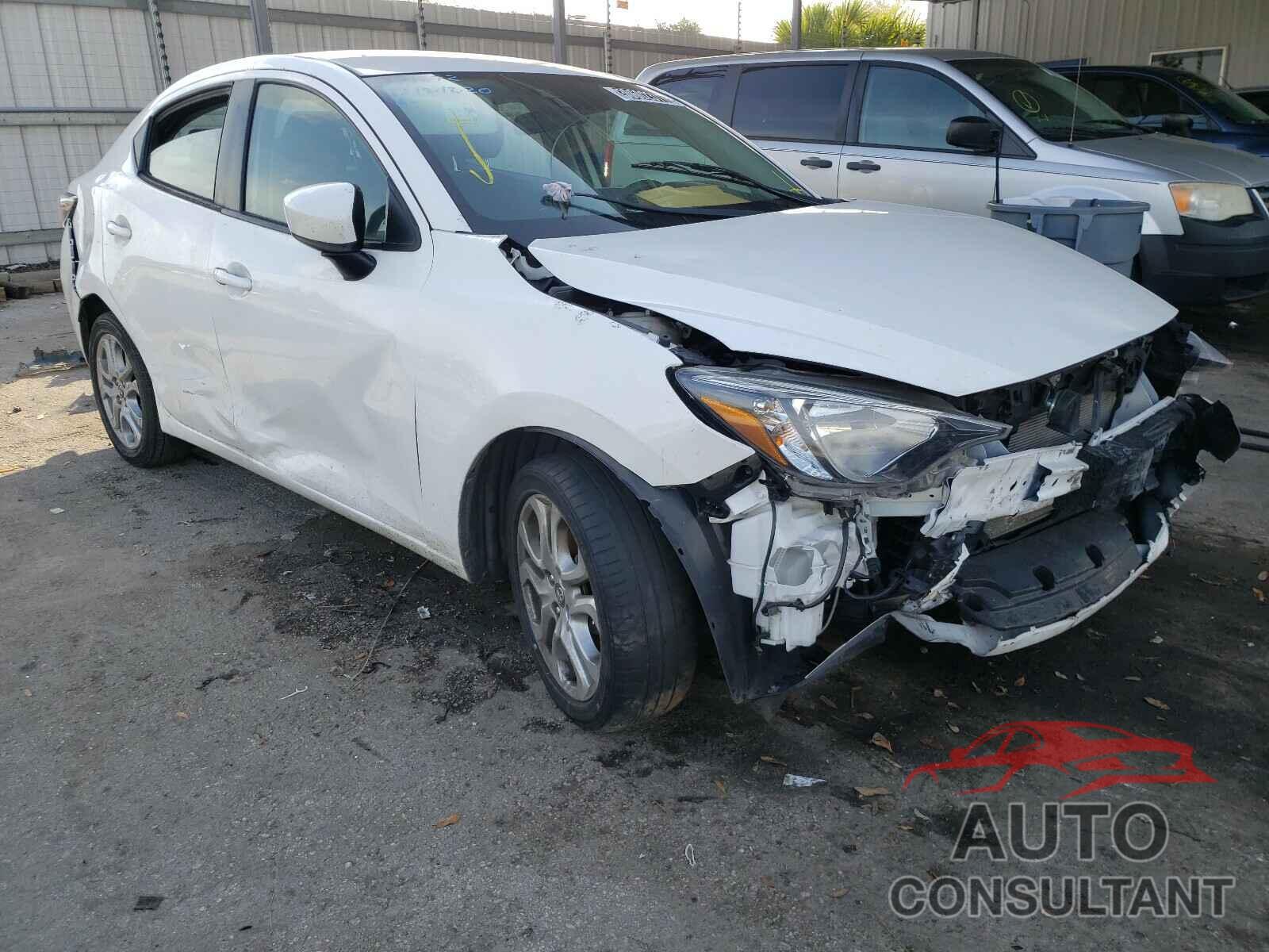 TOYOTA YARIS 2018 - 3MYDLBYV4JY323108