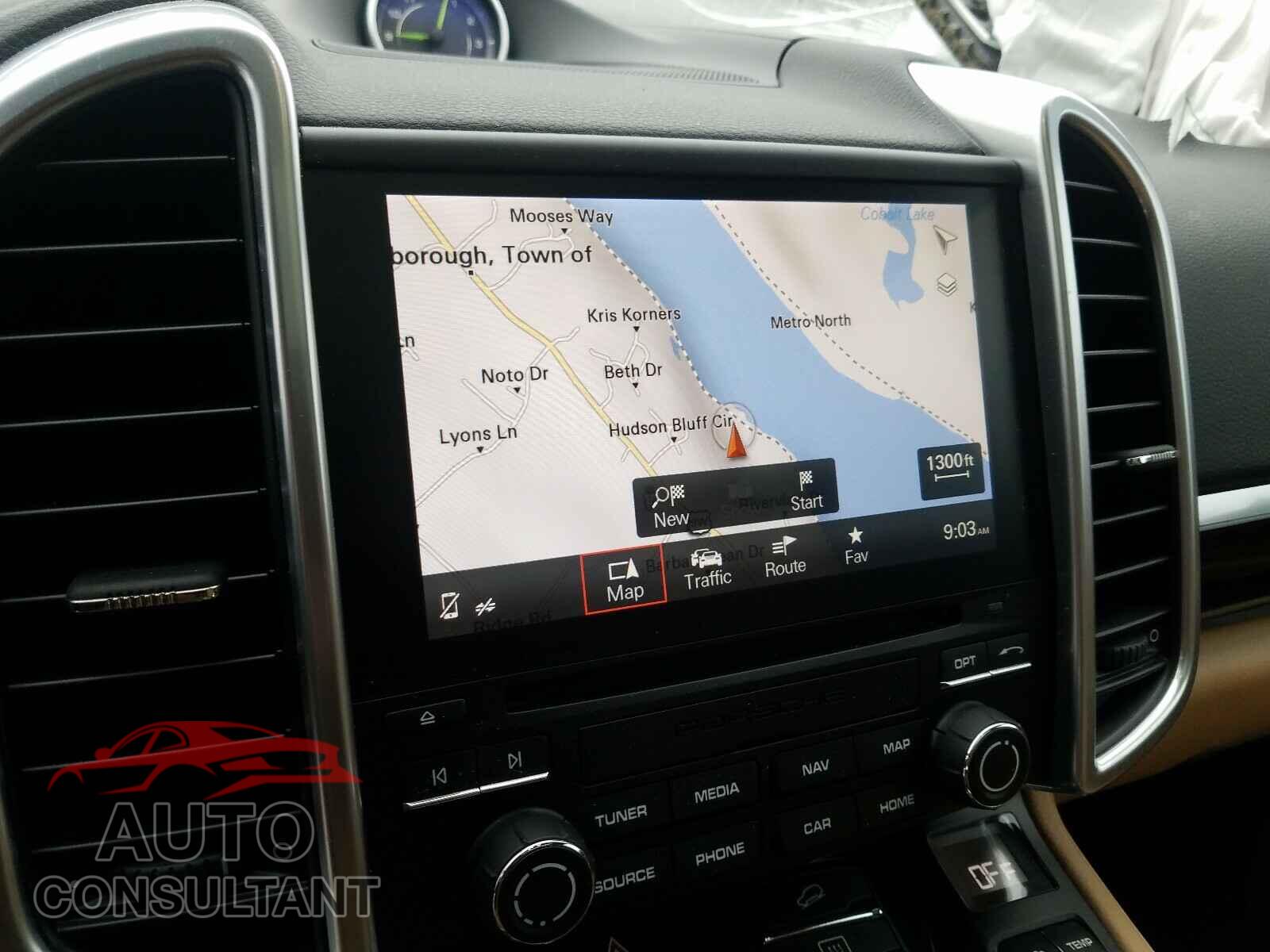 PORSCHE CAYENNE 2017 - WP1AE2A23HLA75110