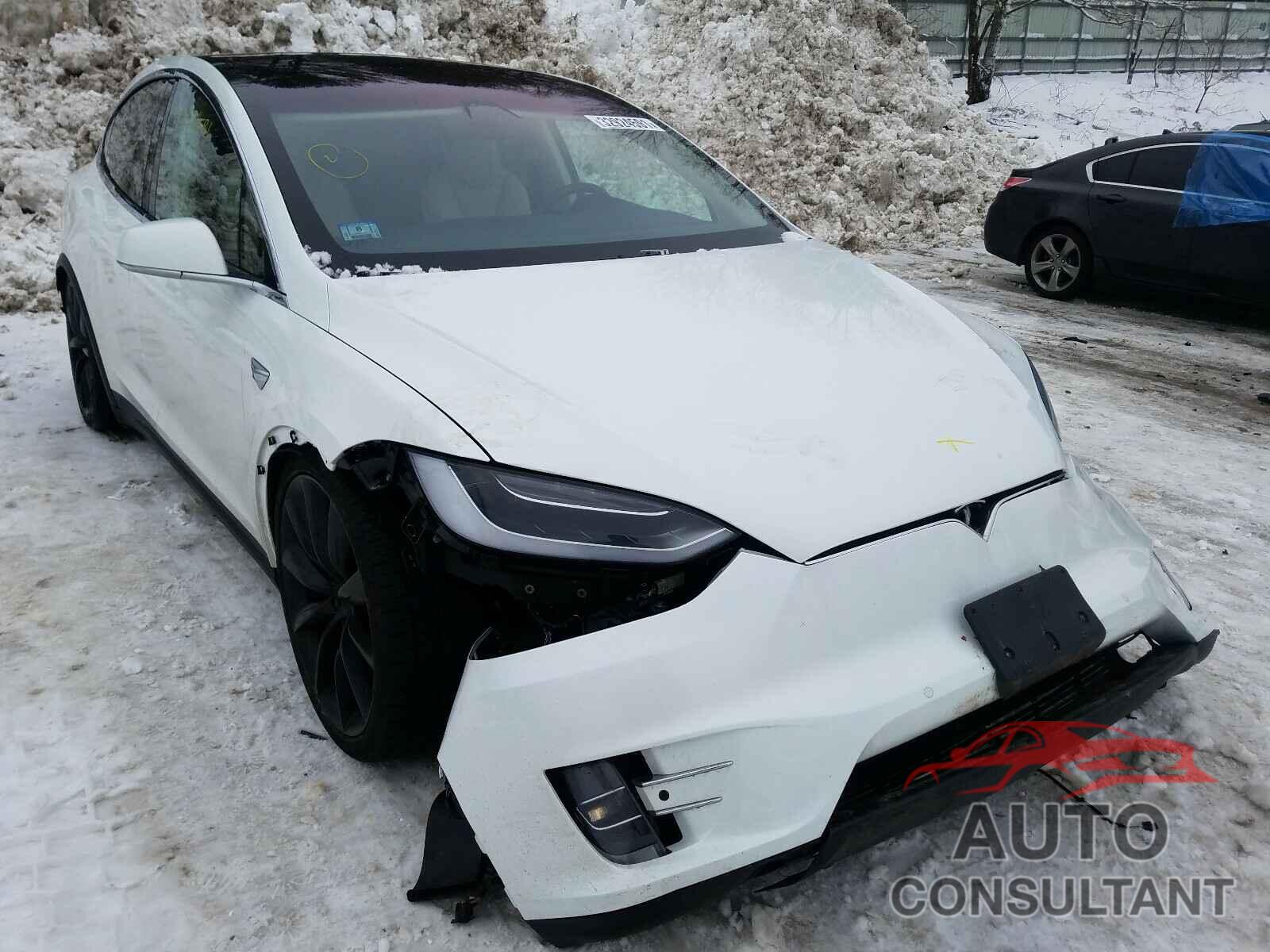 TESLA MODEL X 2018 - 5YJXCBE2XJF111525