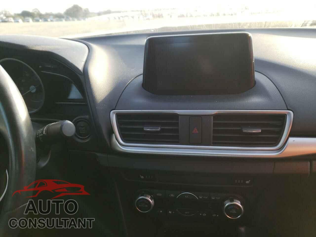 MAZDA 3 2017 - 3MZBN1V77HM123824