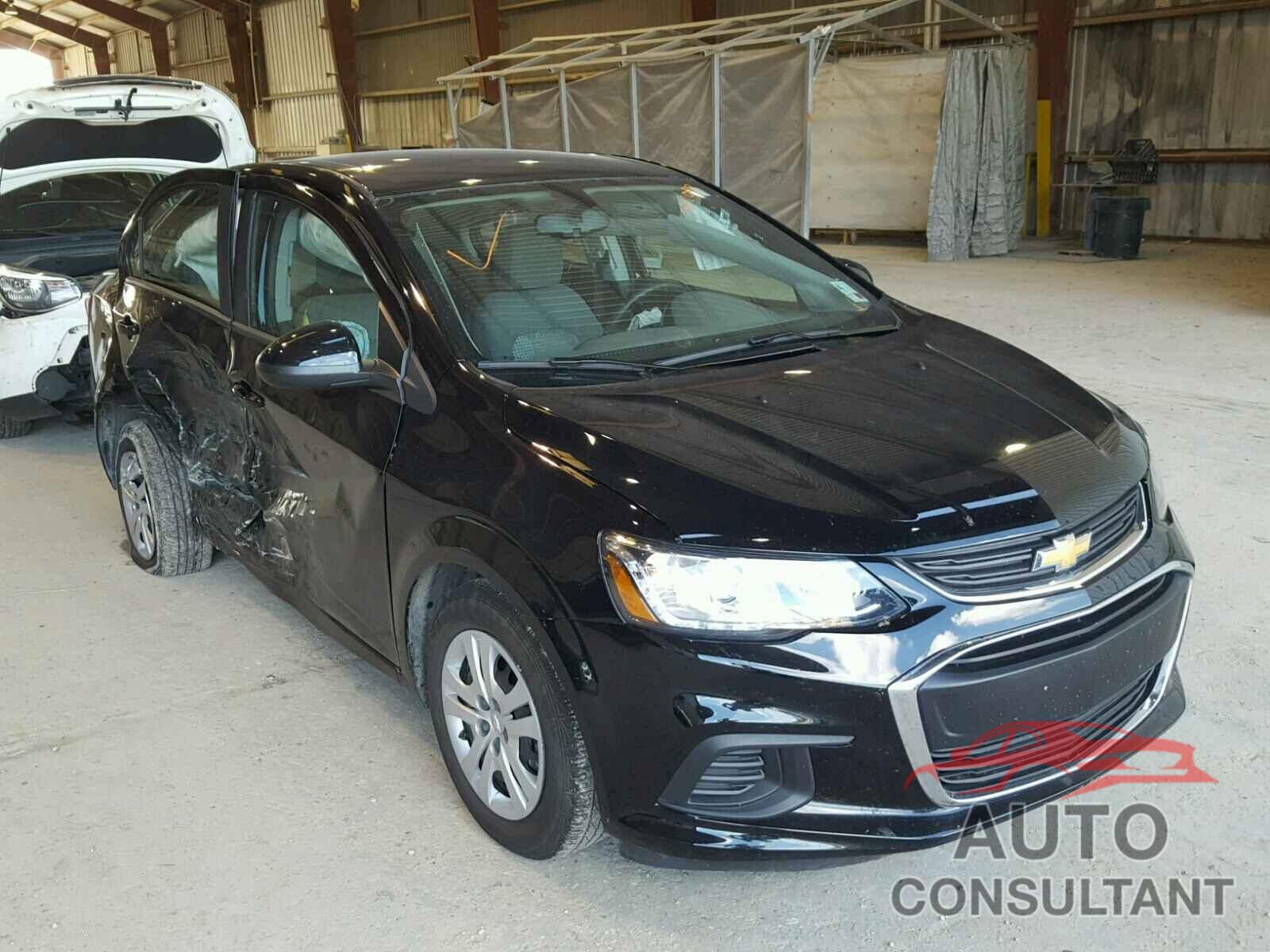 CHEVROLET SONIC 2017 - 1G1JB5SH5H4166896