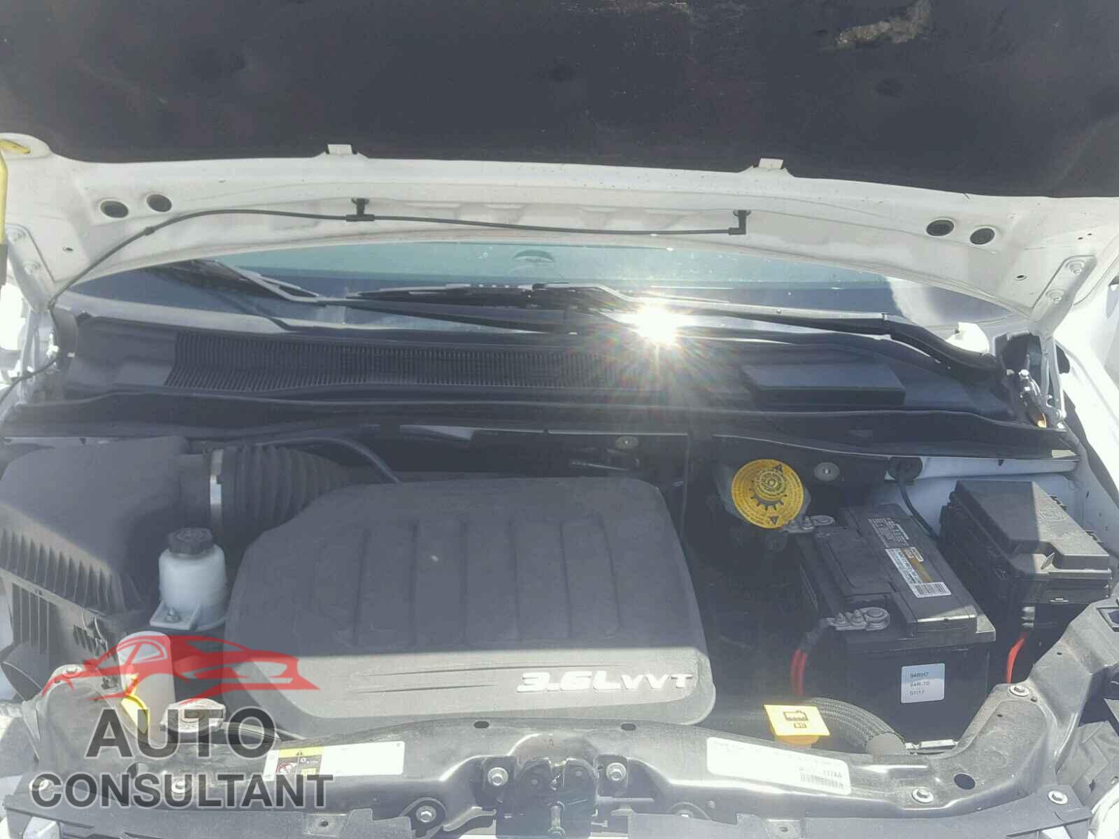 DODGE CARAVAN 2015 - 2C4RDGBG1FR516445