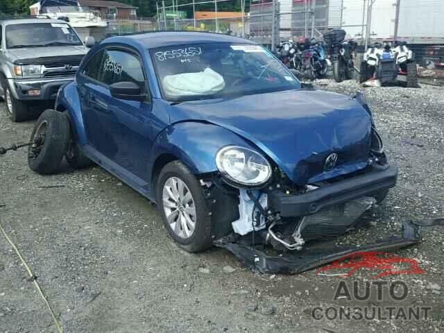 VOLKSWAGEN BEETLE 2017 - 3VWF17AT2HM621853