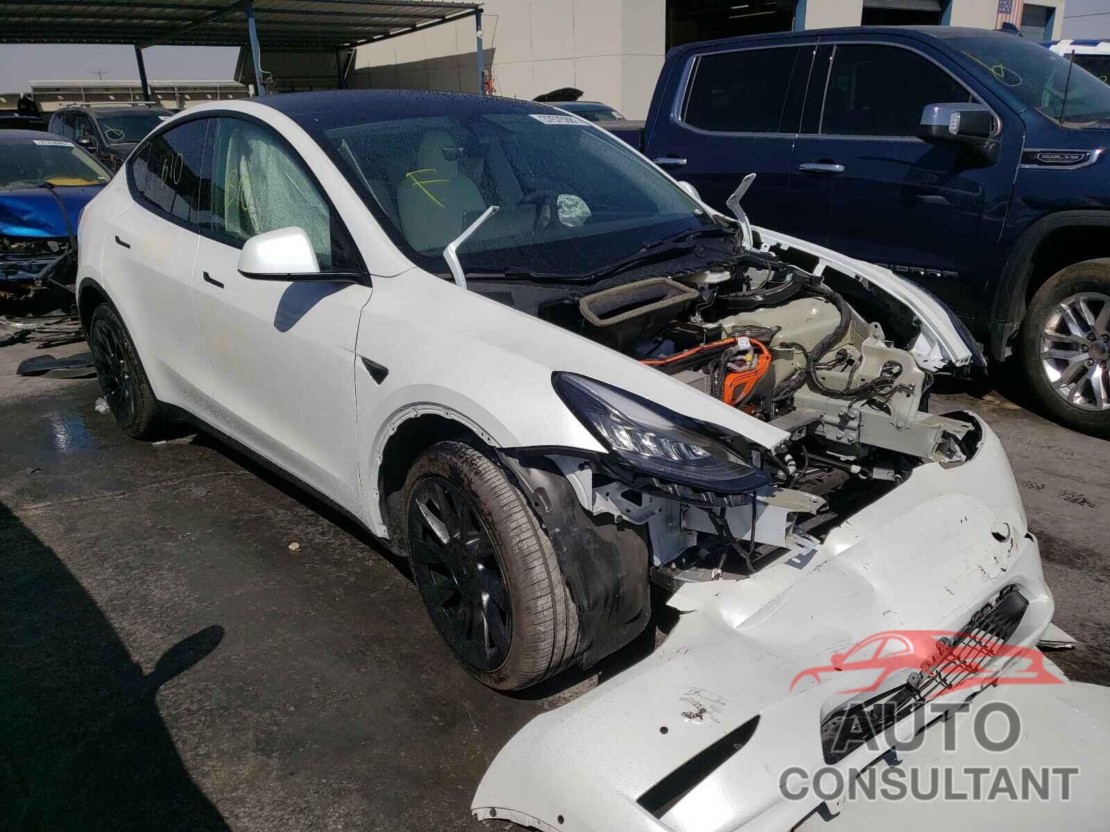 TESLA MODEL Y 2021 - 5YJYGDEE1MF068535